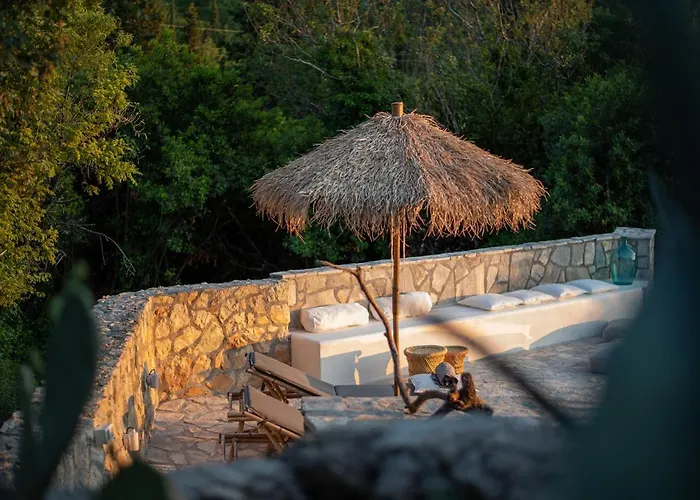 Nera Etwa House * Lovorje