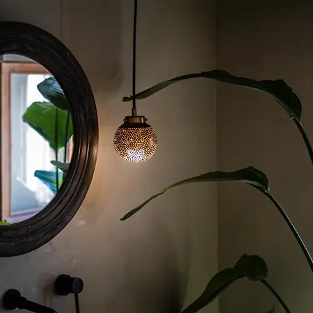 Nera Etwa House Lovorje