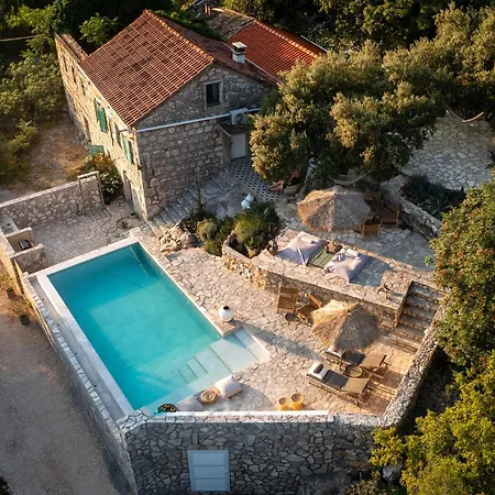 Nera Etwa House Vakantiehuis