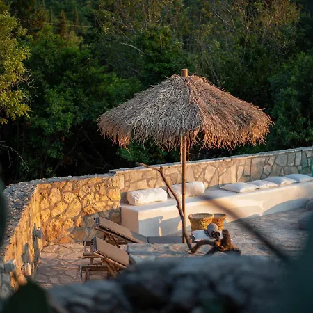 Nera Etwa House * Lovorje