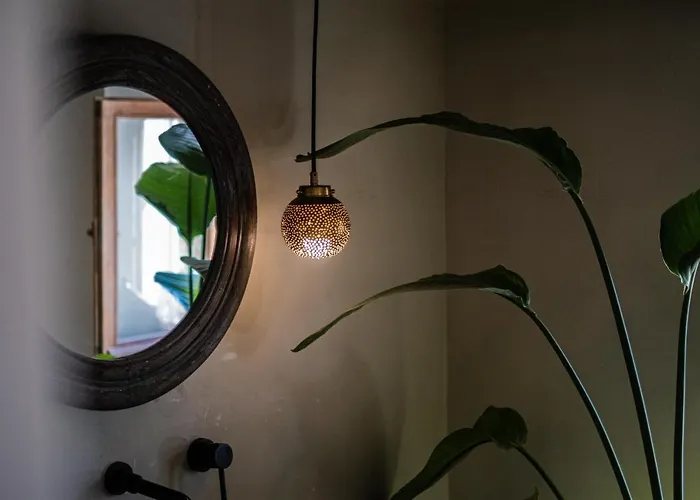 Nera Etwa House Lovorje